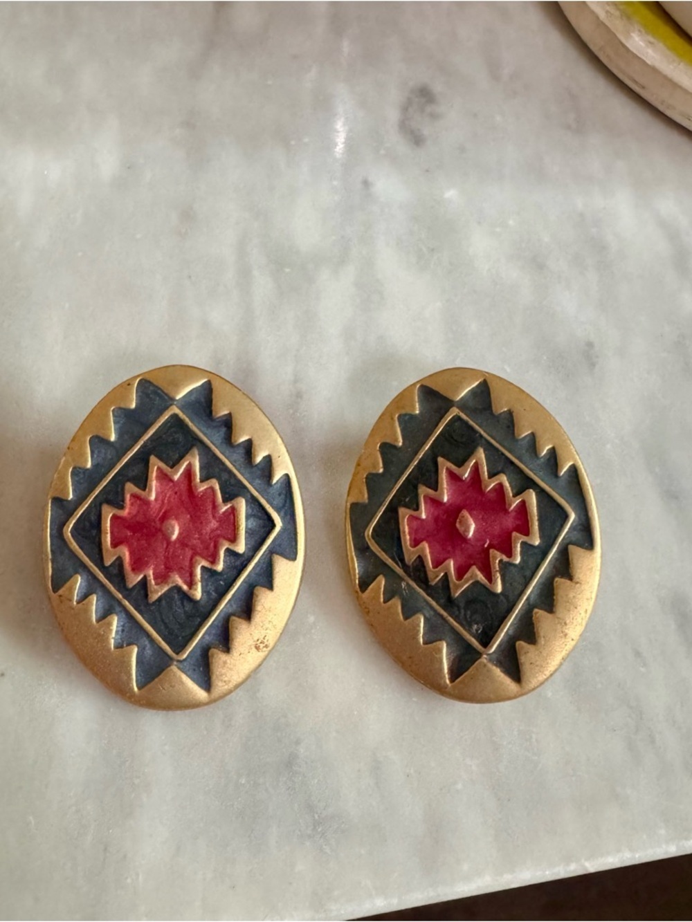 Vintage Gold-Tone Earrings Red & Black inlay southwestern,Enamel Geo,western